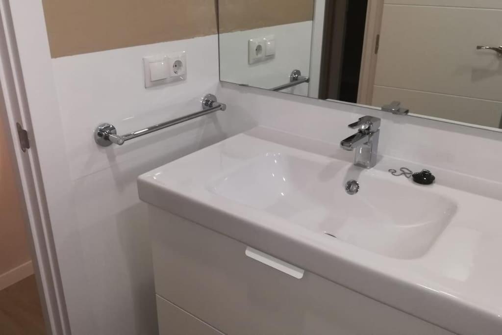 Apartamento Cuarzo Sevilla Buitenkant foto